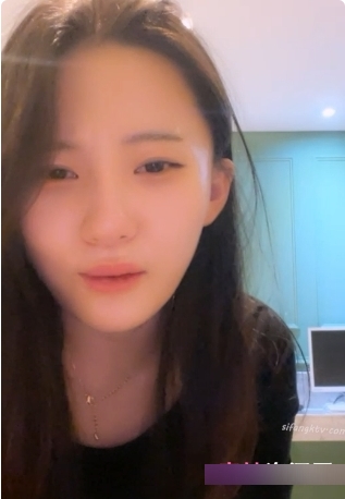 网红女主播小石头热舞，舞蹈技巧让你热血沸腾