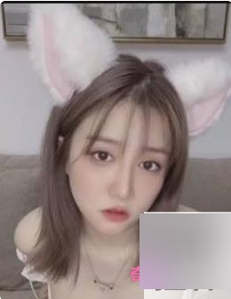 网红周大萌的性感COSPLAY福利上新