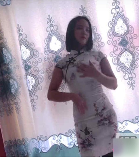 斗鱼人气网红依云绝版合集：独家珍藏的稀有商品