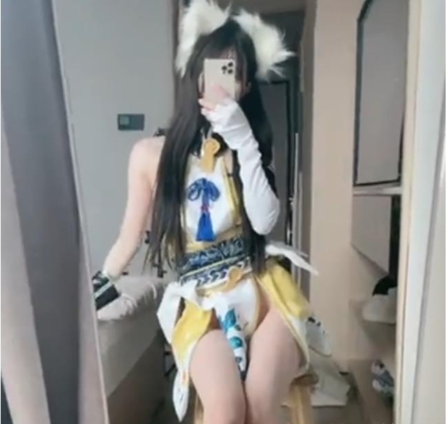 网红女神anbaby的超嫩私拍照片