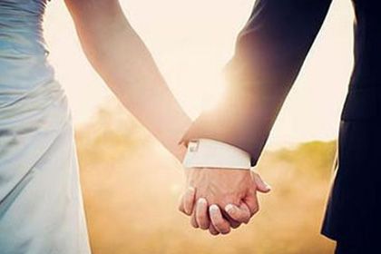 了解对方的秘密，吸引对方的心灵