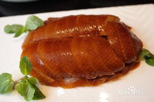 诱人美食：北京烤鸭的制作方法