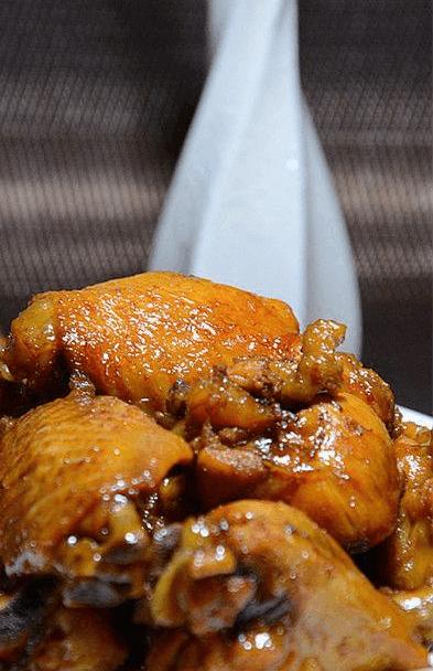 百变肉菜-家常菜系列-口味香浓-百吃不厌-浓郁菜谱-美食专家百变家常肉菜，口味浓郁，百吃不厌的美食专家菜谱