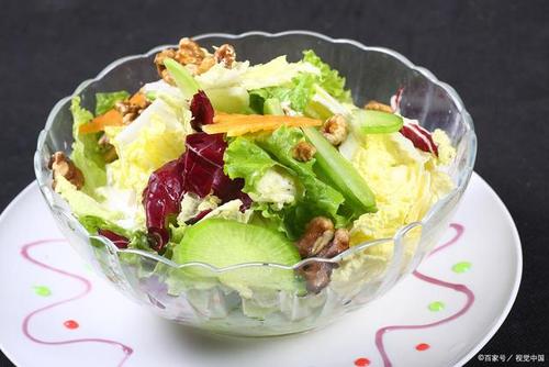 清爽凉菜：大厨教你138道荤素搭配的清爽开胃菜配方和制作方法，适合饭店和厨房必备。