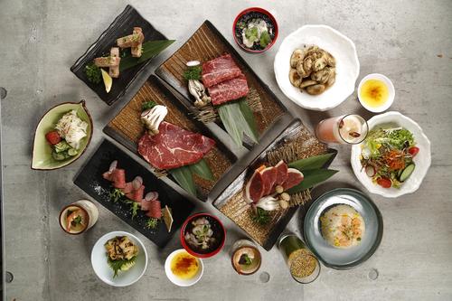 基本和食：探索日本料理的基本菜色和制作过程日本料理标准：学习地道的日本料理制作方法美味的日式料理：品味正宗的日本料理美食