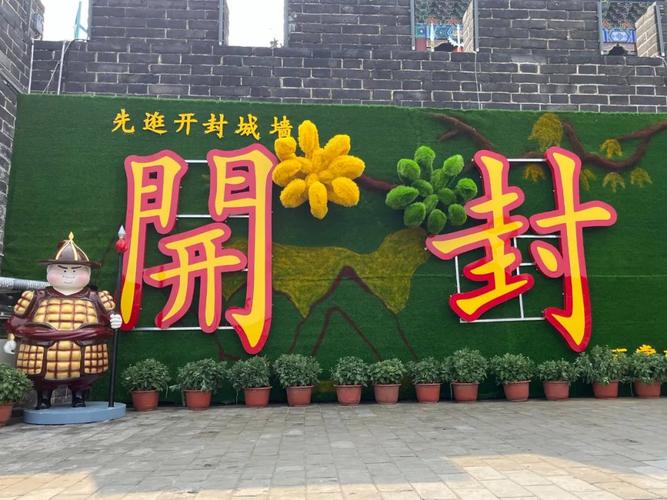 电子书大放送，丰富多样的内容供您选择，涵盖各个门类，可自行前往取走。