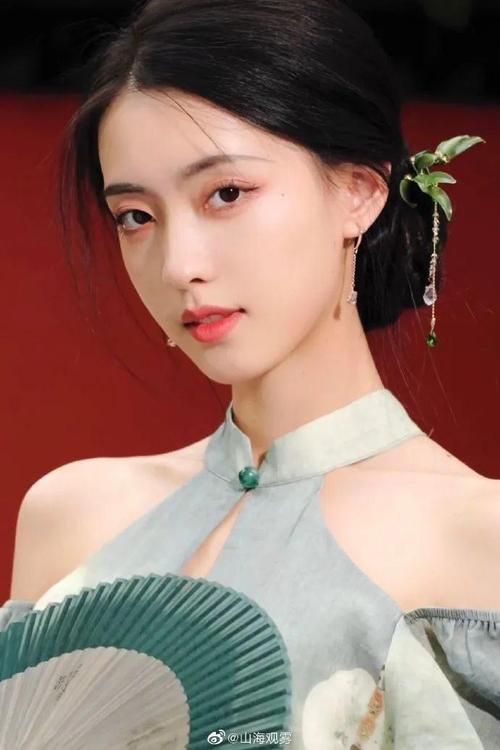 魔界变装留学生