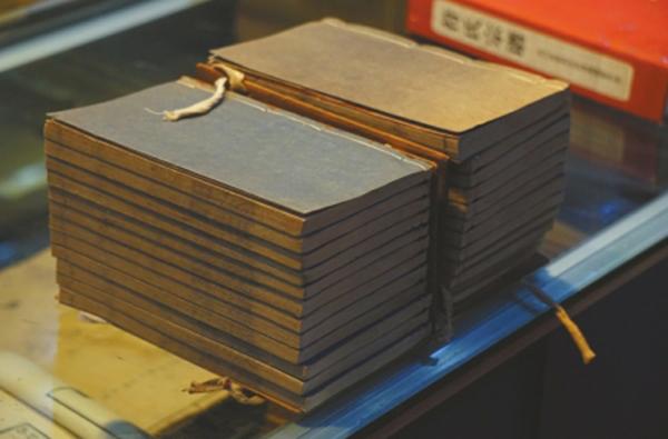 高清扫描的晚清中国古籍，1880年出版