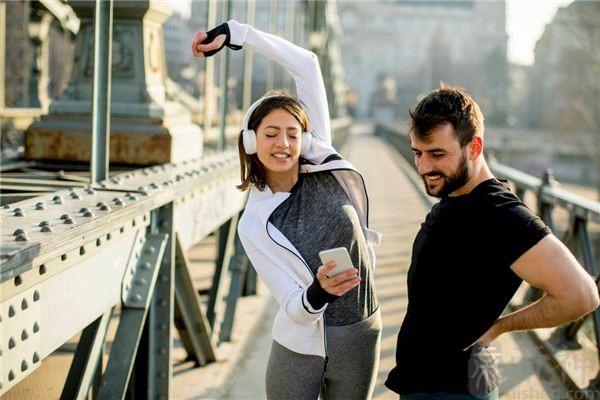 超级异性吸引术：如何吸引异性注意力的绝佳方法