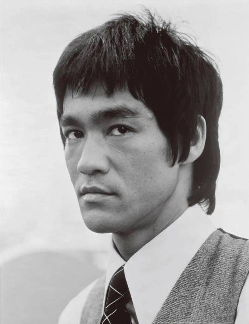 一代功夫之王：李小龙的毕生武学精要