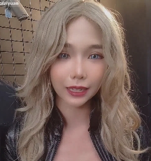 独家福利只有在onlyfans才能看到的嫩妹私房照！赶紧来体验吧！