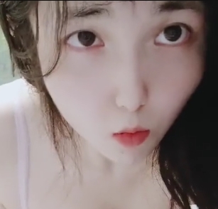 《EricaHand合集：216P高清画质，20V震撼体验，2.82G超大容量，让你欲罢不能！》