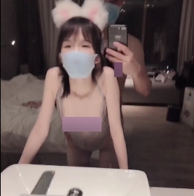 《粉色情人合集》-美少女、精选妹子，54部精彩影片，20V高清画质，17.6GB超大容量，百度云畅享！