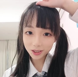 “小猫天使：13v15g，让你的世界更加甜蜜！”
