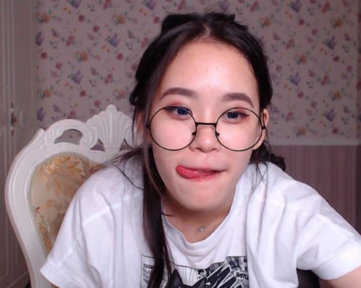 限时特惠国际超敏感可爱镜娘，让你爱不释手！