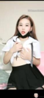 清纯女神00后，啵啵奶茶带你甜蜜梦幻世界