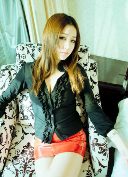 91大神吕布挑战女神少妇，让你的世界燃起给力！