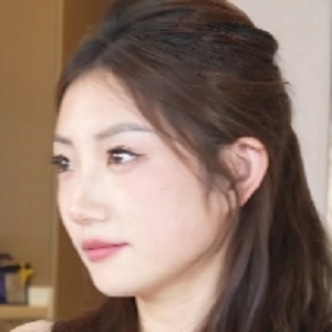 性感高跟鞋与丝袜的完美结合，让你的脚时刻更加诱人！