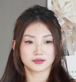 性感高跟鞋与丝袜的完美结合，让你的裸足时刻更加诱人！