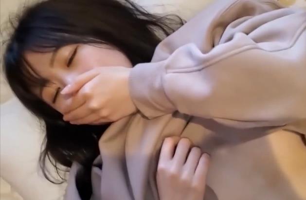 瞬间变身美少女长发美少女的秘密武器，让你皮肤白皙T内S！1V642M！