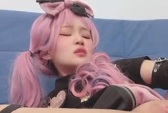 《内部稀缺大合集：网红美女喷泉惊艳登场》