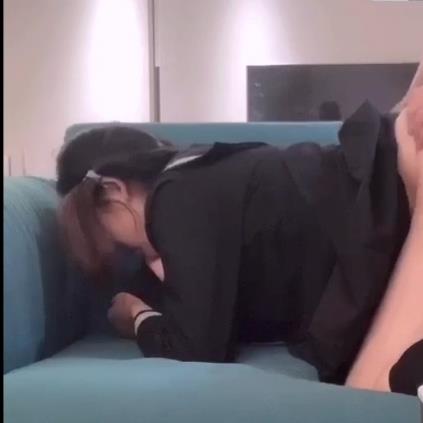 震撼来袭火爆91美少女自拍真实露脸，1V全程记录，687M大片超有趣！