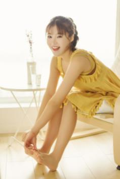 《清纯美少女橙橙高清视频合集，小妹子的甜美诱惑！》