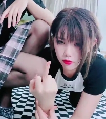 超美小狗套路直播，自行打包美离子4v高清视频，1.05G百度盘限时优惠！