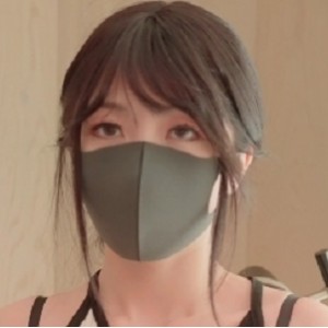 “床上甜美可人，光‘阴’四送，1V给力，百度盘转载搬运”