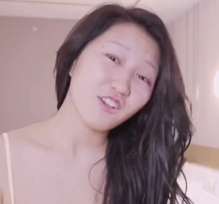 《沈樵演绎超有尺度的孤单女神！不容错过的高颜值裸替女色新作！》