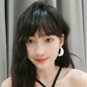 颜值学妹的诱惑，2v1.6g精选美腿商品，限时优惠！