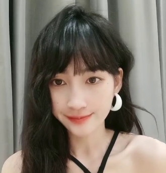 颜值学妹的诱惑，2v1.6g精选美腿商品，限时优惠！