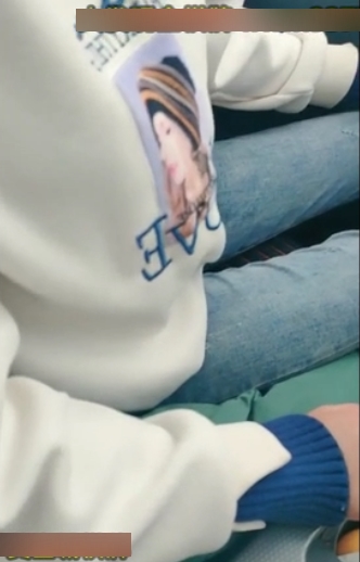 限时特惠高中妹也爱野菜！贵州话版搭讪秘籍，850mB车载音乐，百度指路，一站式解决！