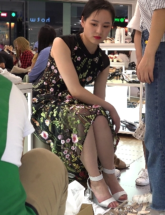 百度云资源合集：街拍试鞋打包，尽享时尚潮流