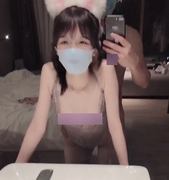 “浪漫粉色情人合集，5.79G百度云资源，尽享爱情狂潮！”