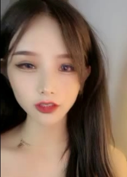 小鹿虎牙：小女神果舞，2.36G的诱惑4V！