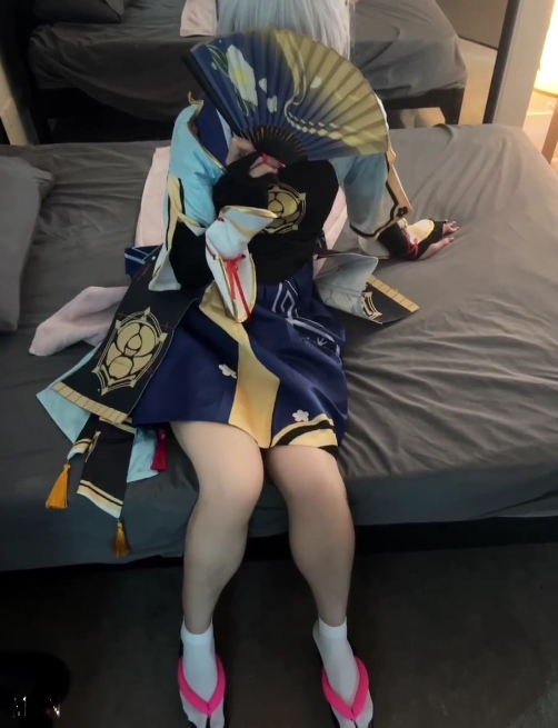 《原神cosplay小视频合集》——3v870m高清资源，百度盘免费下载！