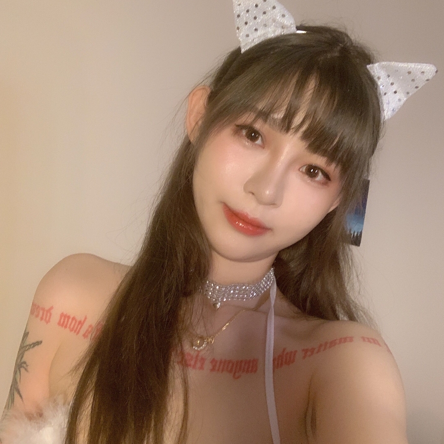 《痞幼网红》：尺度大胆，火爆视频引爆你的视觉享受！
