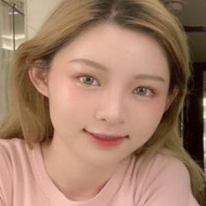 《痞幼私拍作品，抖音网红尺度大爆发！》