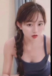 令人倾心的高颜值小女友，让你成为焦点！