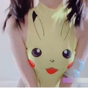 《梦想中的美丽网红妹子，林于超，独家自拍视频曝光》