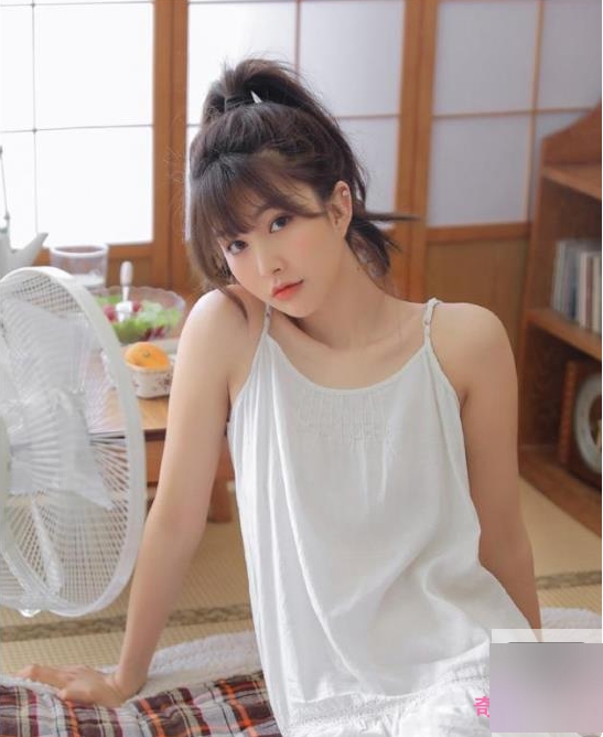 《精选美女小爱同学作品，绝对让你目不转睛！》