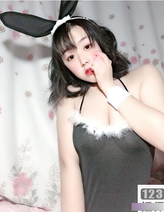 《抖音neo奶酪》：香草少女的视频合集，让你感受学姐的魅力！