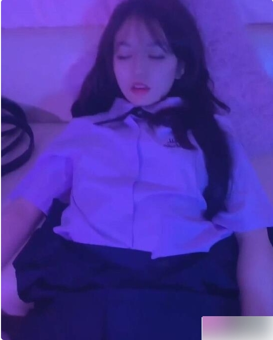 限时抢购久妖星空七月新作，穿上护士猫耳服装，化身迷人作品！