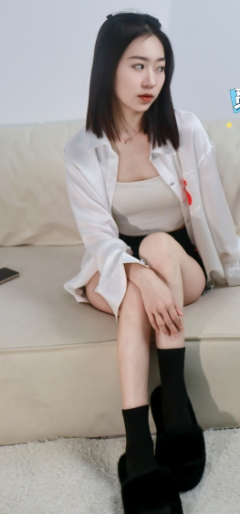 转载搬运觅芙少女花有重开日人无再少年10四人游2V1.64G百度云资源