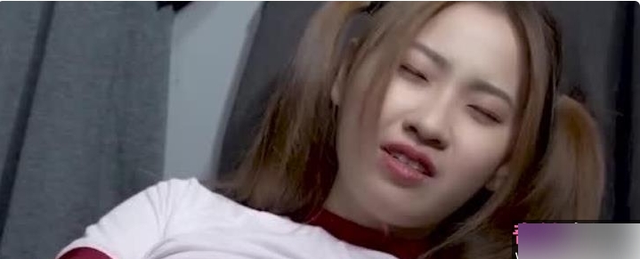 甜美经济人：李曼妮校园球队作品一