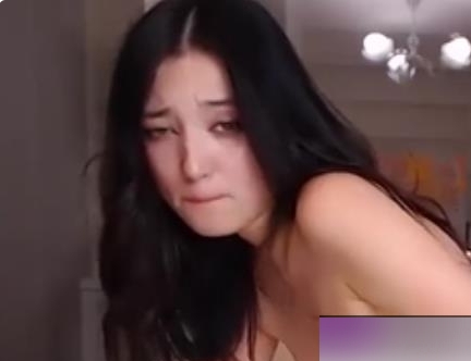 超诱美女剥皮1部，用力吃不停！