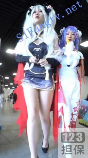 樱之舞漫展的COSPLAY摄影师拍摄了美国、日本和非洲的比基尼裙子，还有腐女们的私密照片