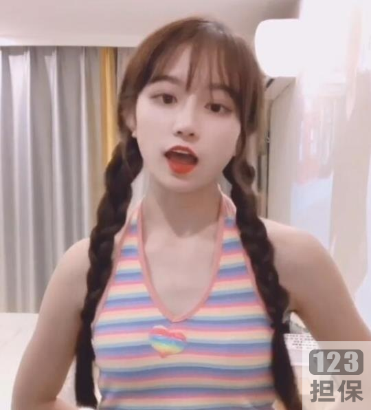 抖音主播作品合集:不见星空的硬菜精选!粉丝必备资源!高价位气质礼物搭档!直播间30集,总大小1.78G!