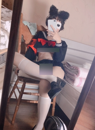 网红小结巴自拍作品合集：妹子身段车灯，身高年纪4.45G